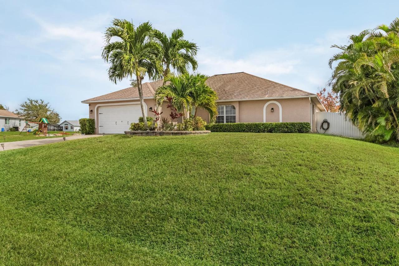Villa Three Sisters - Roelens Vacations Cape Coral Eksteriør billede