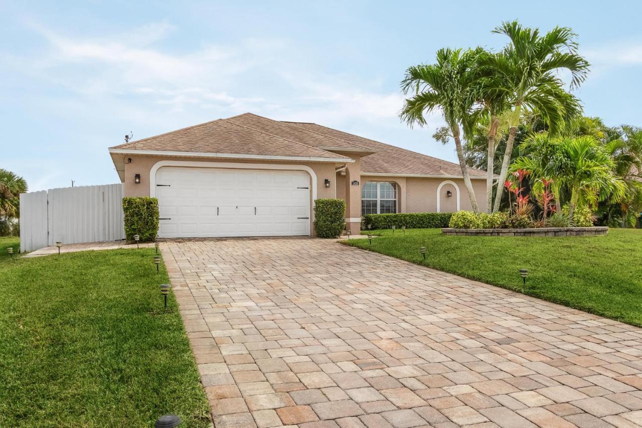 Villa Three Sisters - Roelens Vacations Cape Coral Eksteriør billede