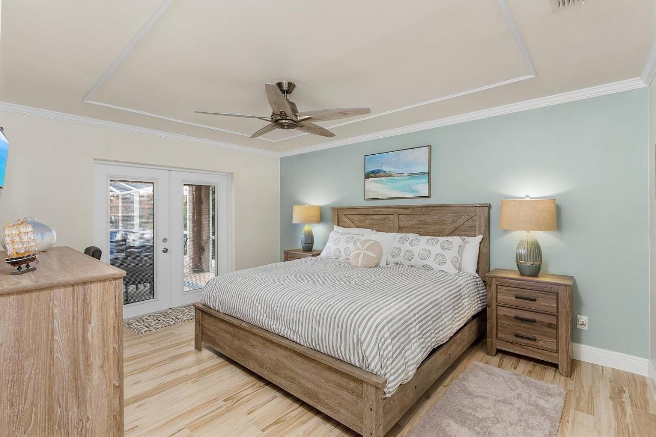 Villa Three Sisters - Roelens Vacations Cape Coral Eksteriør billede